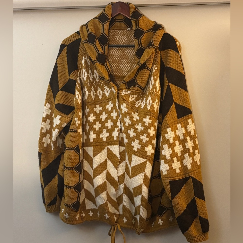 Geometric Patterned Cardigan - Brown and White